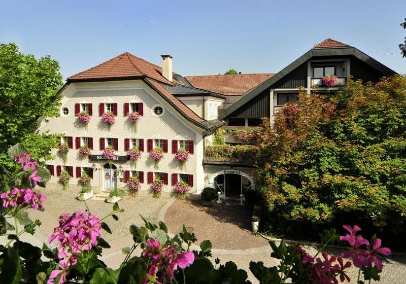 Gasthof Braeuwirt Bergheim Exterior photo